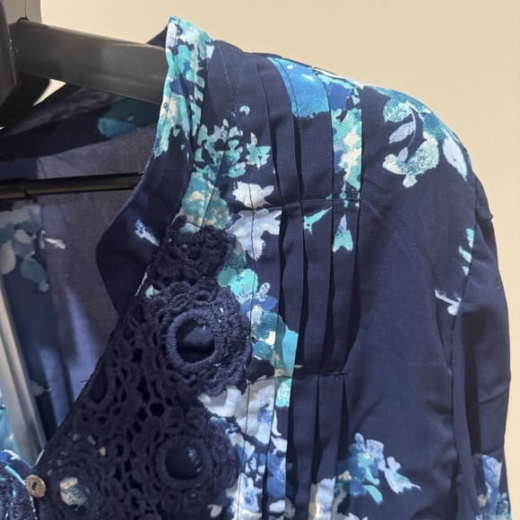 Women's Boho Floral Lace Crochet Trim Blue Tunic Shirt Size 24W Coastal Casual - Picture 7 of 10